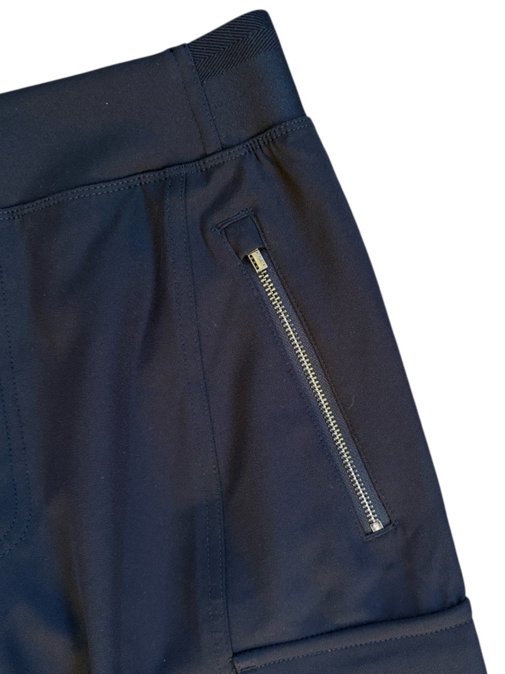 EUC Athleta Endless High Rise Cargo Pants Black Size 6 Retail $129.00 - Picture 6 of 11